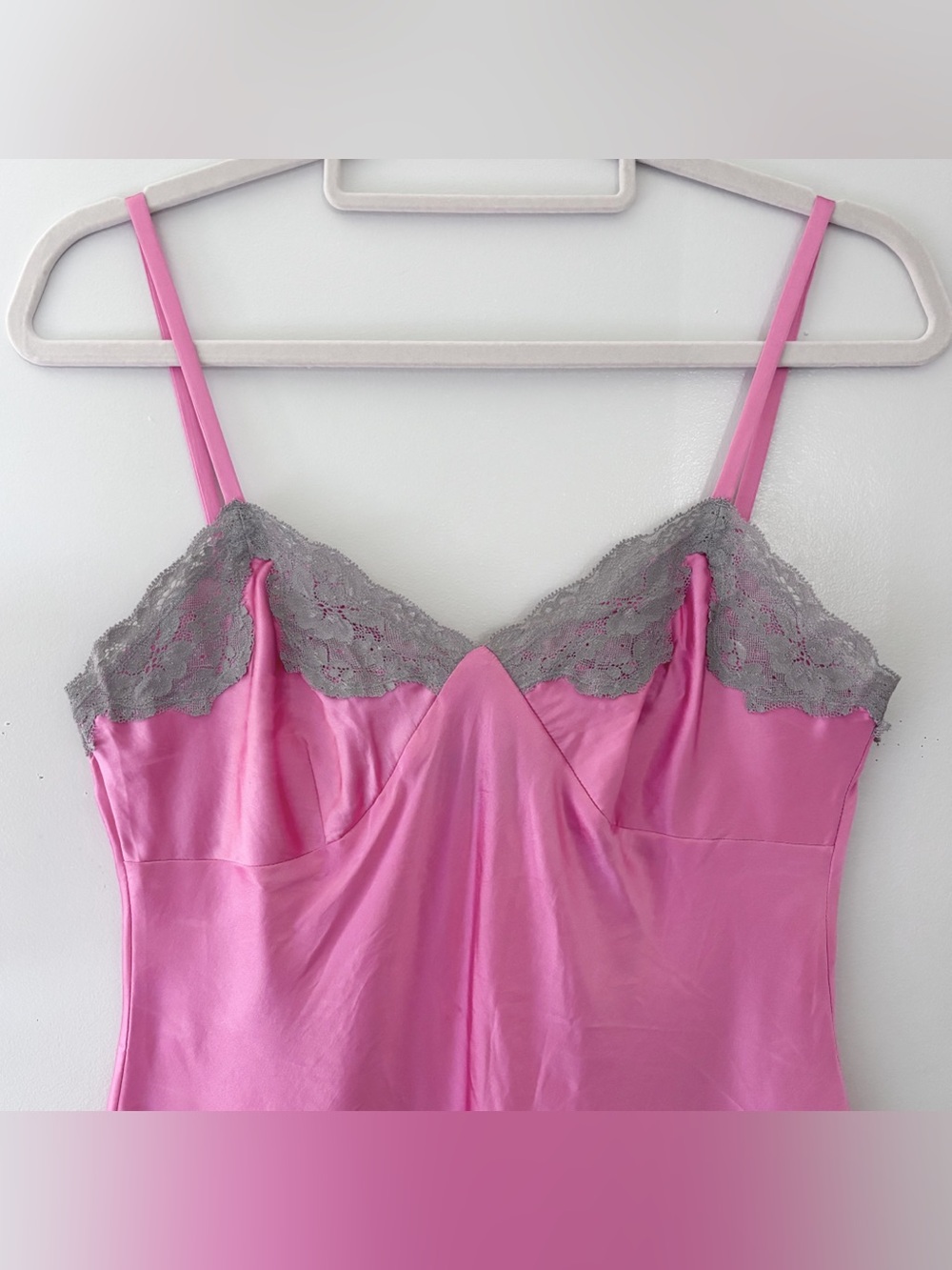 VTG Y2K Silk Tank Top - Picture 4 of 8